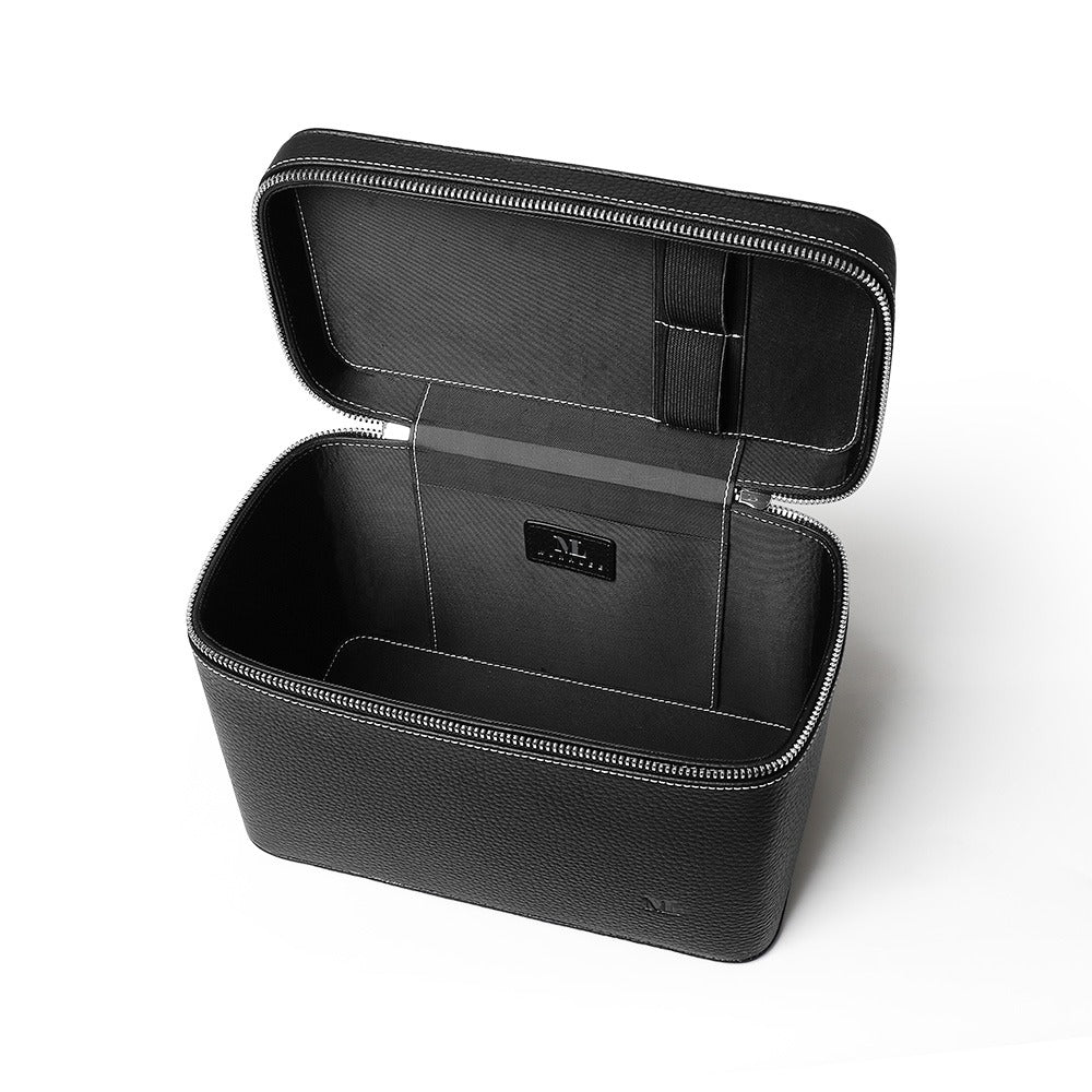 Voyager Vanity Bag *Pre-Order ONLY (Will be shipped in December)